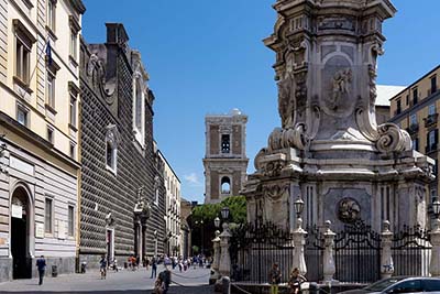 Napoli piazza del Gesù